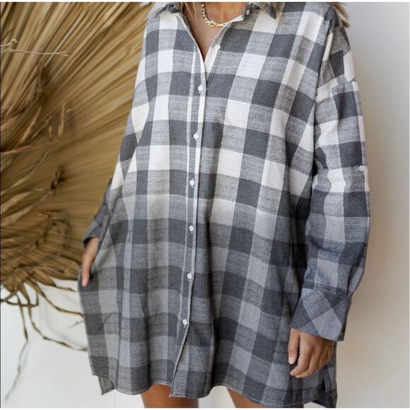 Saints & Hearts Tops - Saints & Hearts Size S / M Tunic Shirt Linen Blend Plaid Ombre Overdye Oversized